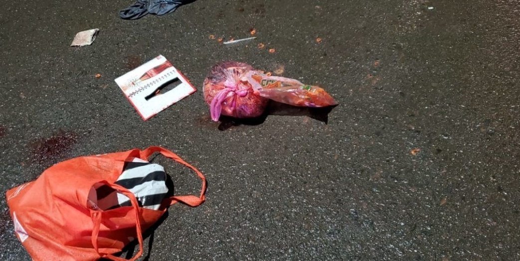 FEMALE MURDERER AND HEADS 1MASCULINE, IS SURPRISED X FAMILY MEMBERS OF