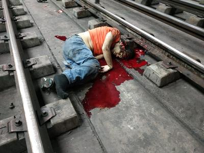 suicide of the metro line