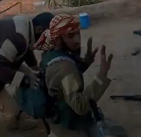 Scared ISIS Terrorists Executed With Machine Guns .