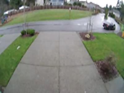 Package Thief Busts Her Ass & Breaks A Leg
