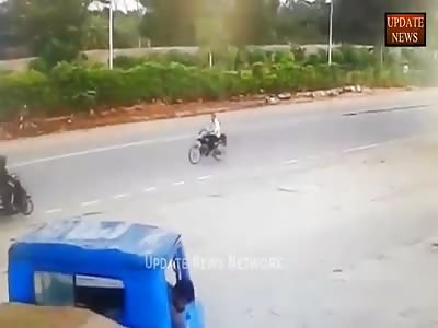 CAR HITS SCOOTY