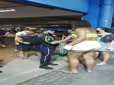 HE HAD SEX WITH THE TRANSVESTITE AND DID NOT PAY