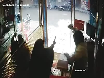 MAN STABBED BY WOMAN