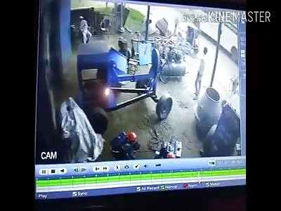 Bad Day At Work: Death Instantly ! 