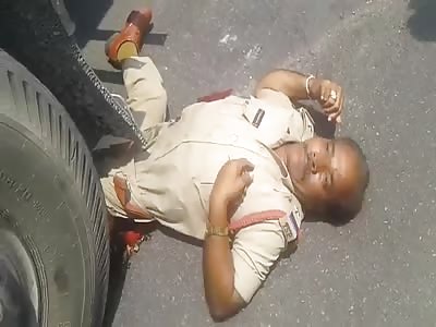 Police dead in Accident