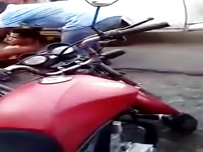 Infidel hit by his wife as he leaves the hotel