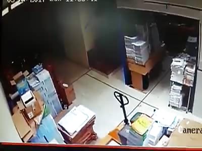 Falls from 8 meters at work