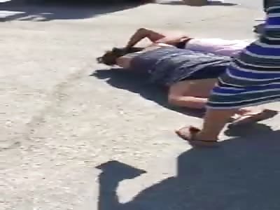 White Cort girls fight