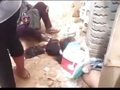 The Traffic Accident Between the Big Truck vs Motor cycle that make people died