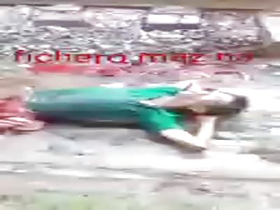 Man split in two agonizes