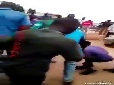 Black beaten by crowd