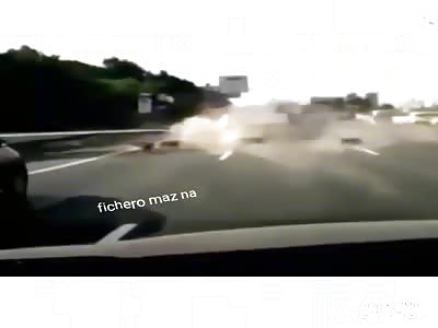 BURNING ACCIDENT: gas tank truck crashes into cars and tanks explode