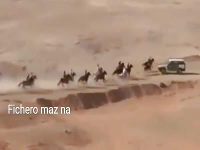 ACCIDENT: car runs over riders who make a race