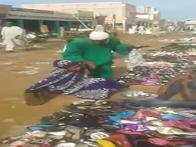 FIGHT BETWEEN HUSBANDS FOR SEEING WHO WEARS THE PANTS IN THE HOUSE