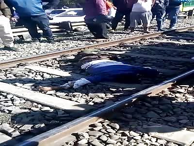 DEAD MAN IN TRAIN VIES