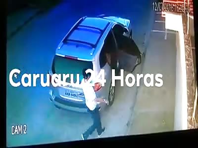 MAN IS MURDERED IN FRONT OF HIS FAMILY