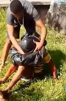 Thief Gets Plastic Bag as Mask after Relaxing Back Massage