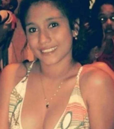 (Ac&Af)Woman on Bike Ignores Stop Sign and Slide Crashes Against a Bus