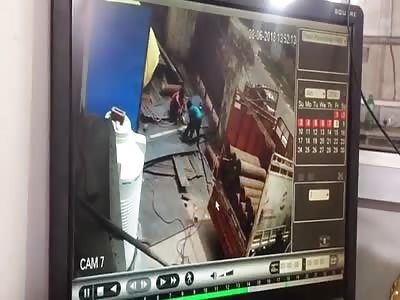 2 Workers Killed in Cylinder Blast at Workplace. Action @1:31