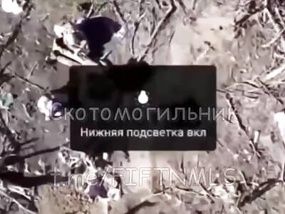 Ukrainian rescuers and their wounded man being massacred 