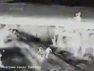 More Ukrainian rescuers being pulverized. 