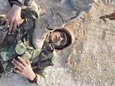 Syrian rebels soldiers EXECUTED 5 soldiers on camera