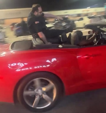 Beaumont PD Officer Seriously Injured as Suspect Fled in a Vehicle.