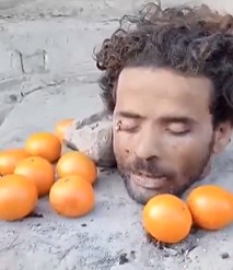 Fruit Stands in Pakistan are Doing anything to Stock Shelves