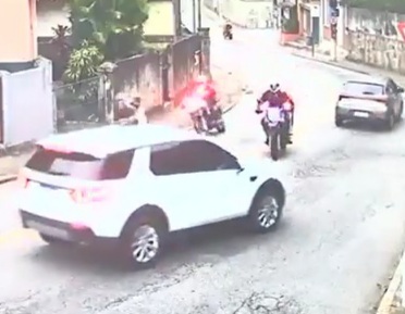 Motorcyclist crashed hard into a speeding car 
