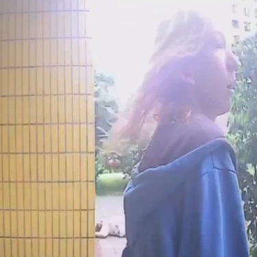 Girl Jumps From 7th Floor  After Fight With Boyfriend In Moscow