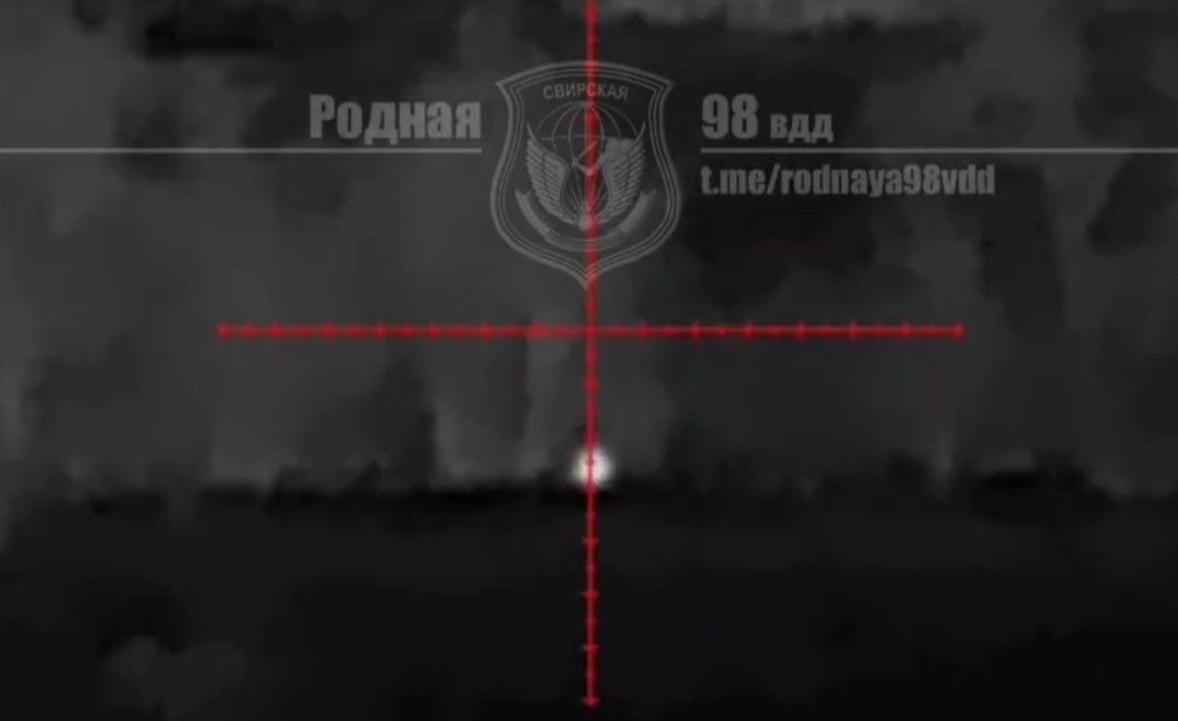 VDV sniper takes out a Ukrainian at long range. 