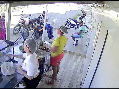 Woman Dies from Stray Bullet while Frying Pastel