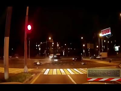 Motorcycleist recieves fast first But it is too late  