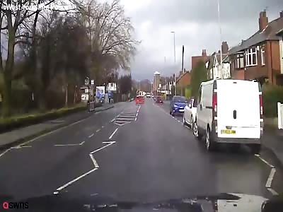 terrifying footage shows a criminal leading police on a dangerous high-speed chase