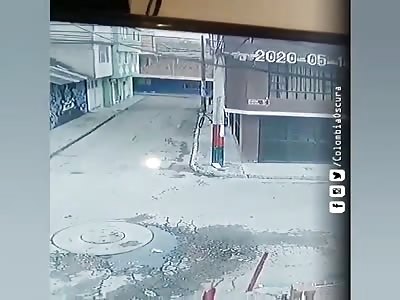 Two thief stabbed man over his bike and bag