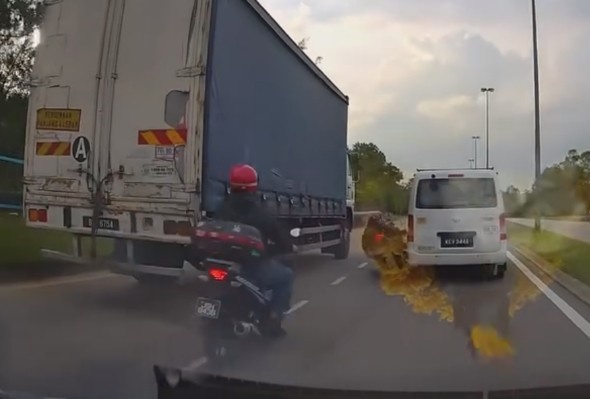 Instant Death Of Motorcyclist Caught On Dashcam