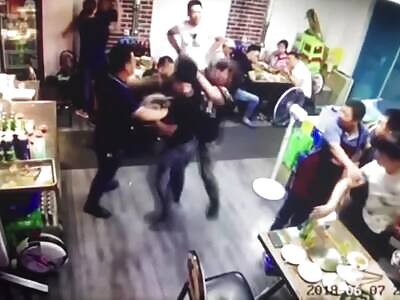 GANGSTERS: ONE PERSON FIGHTS A WHOLE GANG