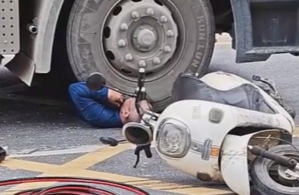 Last Ride On White Moped