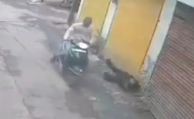 Man Hits GF With Motorcycle After She Said She Leaves Him