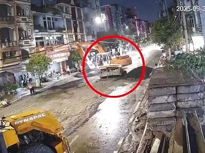 Construction Worker Decapitated By a Turning Excavator Cab