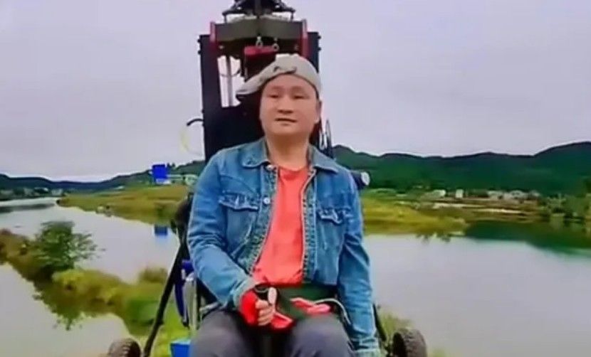 Chinese influencer dies mid-livestream while piloting helicopter