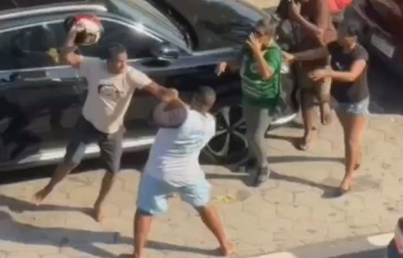 Drunk Man Gets Jumped After He Attacked Female Motorcyclists