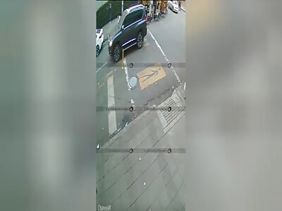 MAN BEING KILLED AT POINT-BLANK RANGE