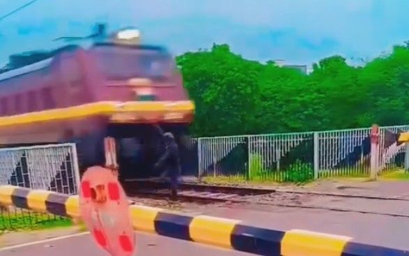 Indians And Trains Are Best Friends