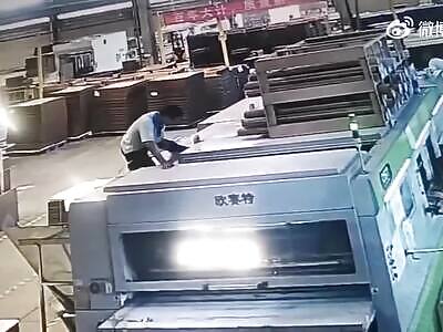 Carless Worker Is left With A Shattered Hand 