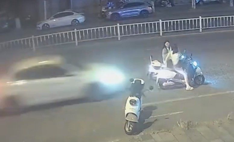 Hit-And-Run Driver Takes Out Two Girls On Moped