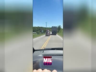 AN OLD VW BEETLE AND A STUPID DRIVER