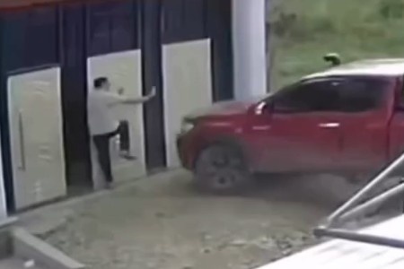 HE DIED CRUSHED AGAINST THE WALL