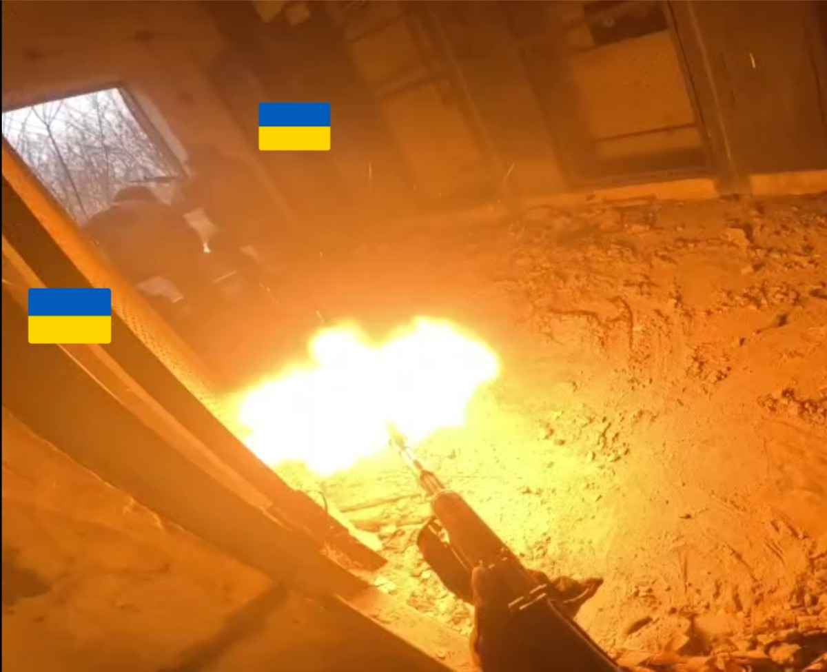 GoPro: Wounded Russian Soldier Takes Down 2 Ukrainians. 