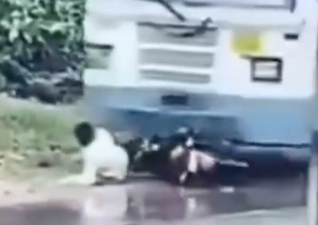 WHEN YOU REALIZE YOU'RE SCREWED